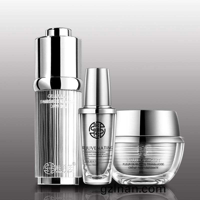 護膚(fu)套(tao)裝(zhuang)