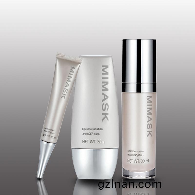 護膚(fu)套裝(zhuang)