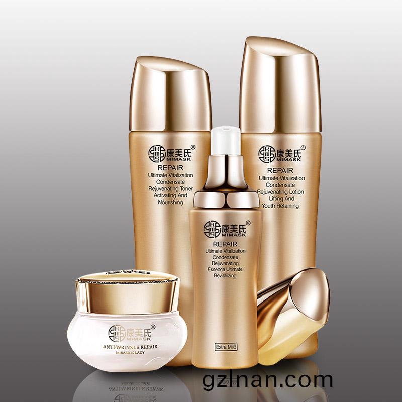 護膚(fu)套裝(zhuang)