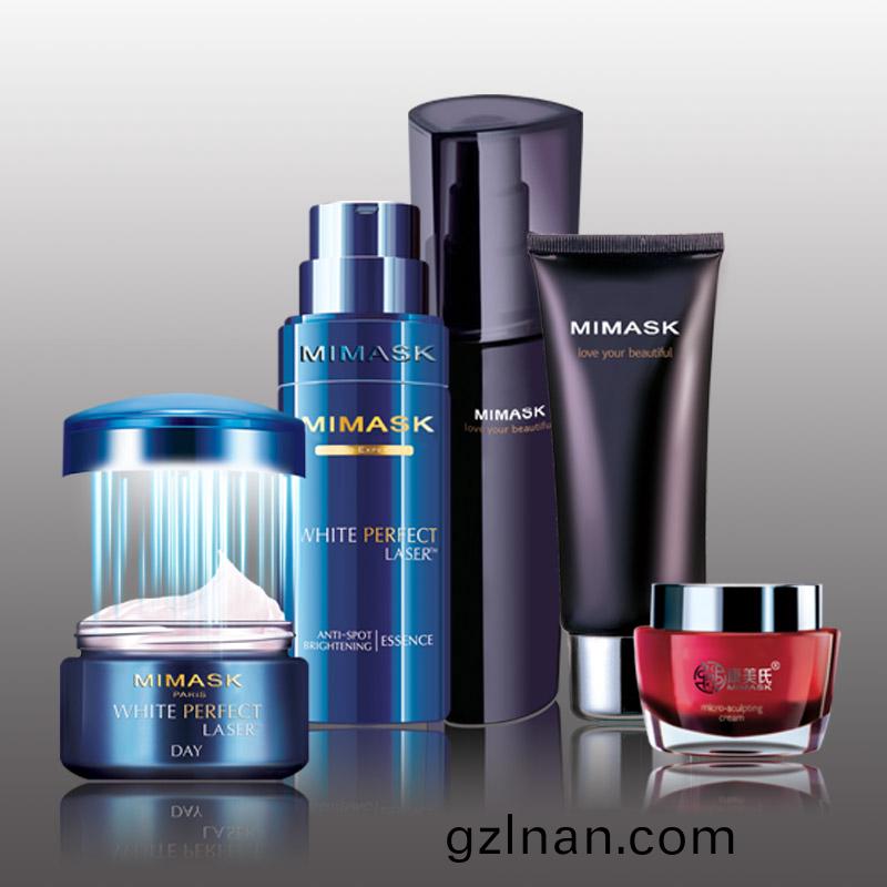 男士(shi)護膚(fu)套(tao)裝(zhuang)