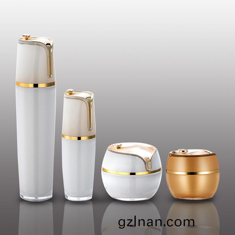 亞(ya)尅(ke)力(li)